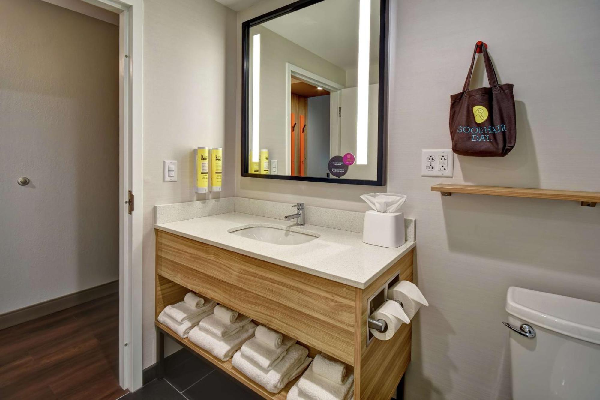 Tru By Hilton Syracuse-Camillus Hotell Exteriör bild